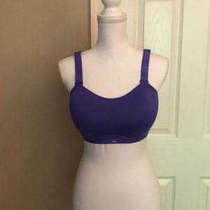 Victoria’s Secret sport bra